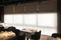 Рулонные шторы в ресторан и кафе: выбираем идеальный вариант